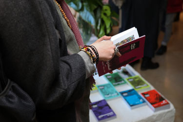 رونمایی از سومین کتاب سال پیش نگاه در گالری گلستان