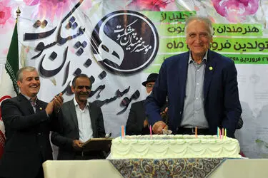 تجلیل از هنرمندان پیشکسوت متولد فروردین ماه