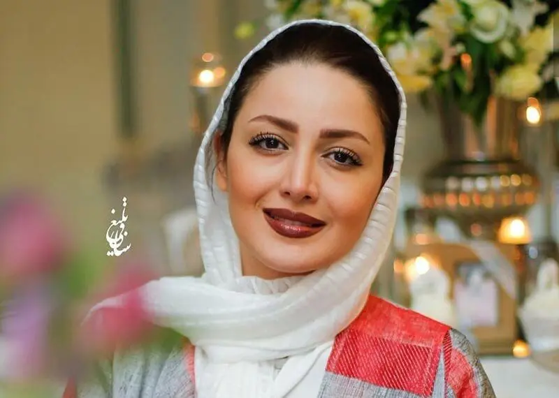 شیلا خداداد آمریکا را روی صورتش نقاشی کرد/ عکس