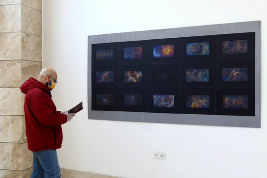 نریمان گرانمایه 