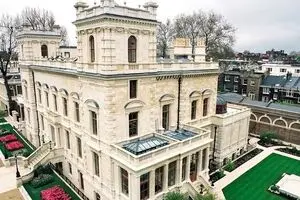۱۰ عمارت گران‌قیمت و مجلل شخصی در جهان/ عکسها