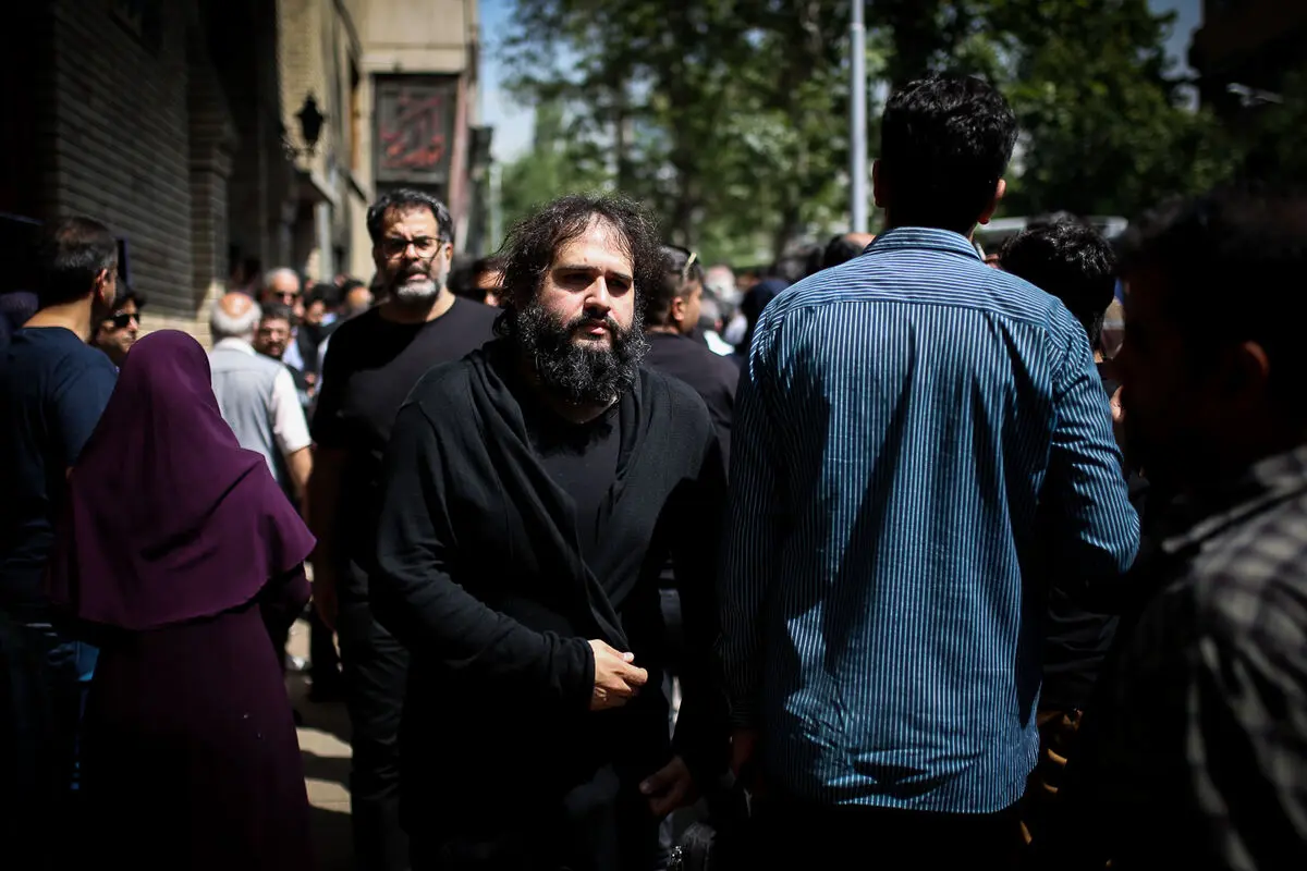تشییع پیکر ناصر ملک مطیعی در خانه سینما