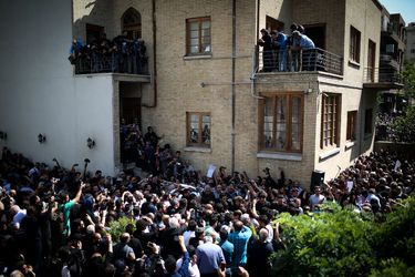 تشییع پیکر ناصر ملک مطیعی در خانه سینما