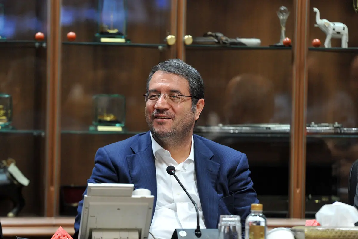 دیدار جمعی از هنرمندان با رضا رحمانی  وزیر صنعت، معدن و تجارت 
