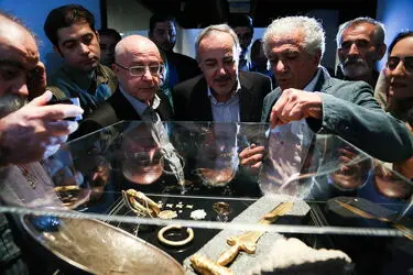 افتتاح نمایشگاه پرویز تناولی و شیرهای ایرانی