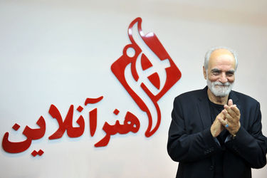 جشن تولد ۷۷ سالگی آیدین آغداشلو در نمایشگاه مطبوعات