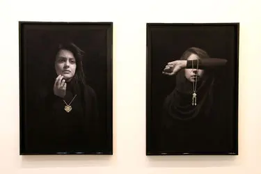 نمایشگاه آثار برگزیدگان جواهرسازی هنری معاصر در گالری آریا