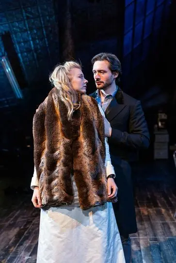 tn-500_natalie-dormer-and-david-oakes-in-venus-in-fur-at-theatre-royal-haymarket.-credit-darren-bell-2