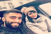 ازدواج بازیکن استقلال در مناطق زلزله‌زده / عکس