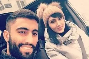 ازدواج بازیکن استقلال در مناطق زلزله‌زده / عکس
