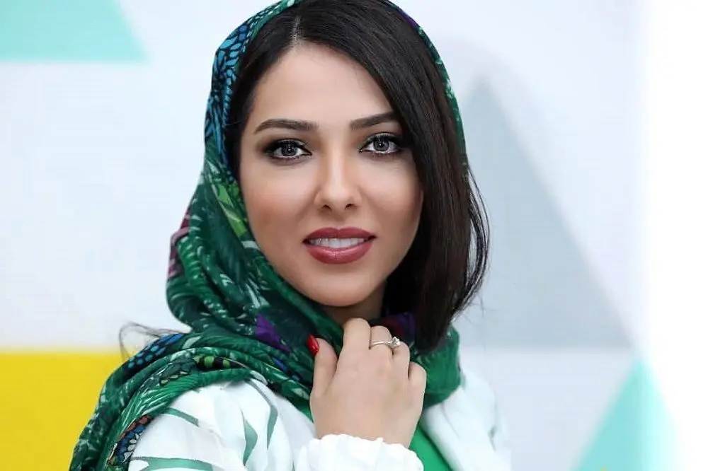 اعتراض لیلا اوتادی به کاهش تعهدات بیمه/ عکس
