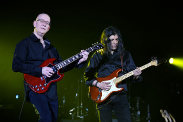 کنسرت کاوه یغمایی در سالن میلاد نمایشگاه بین المللی