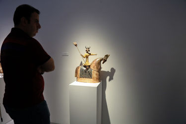 نمایشگاه آثار بهزاد اژدری در گالری اعتماد باغ نگارستان