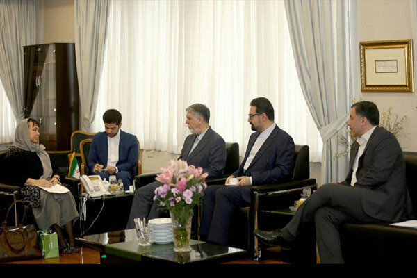 Iranian culture minister, Slovenian ambassador meet in Tehran