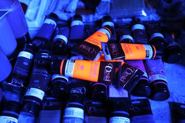 رنگ وستا در هفته دیزاین تهران در دانشکده هنرهای زیبا