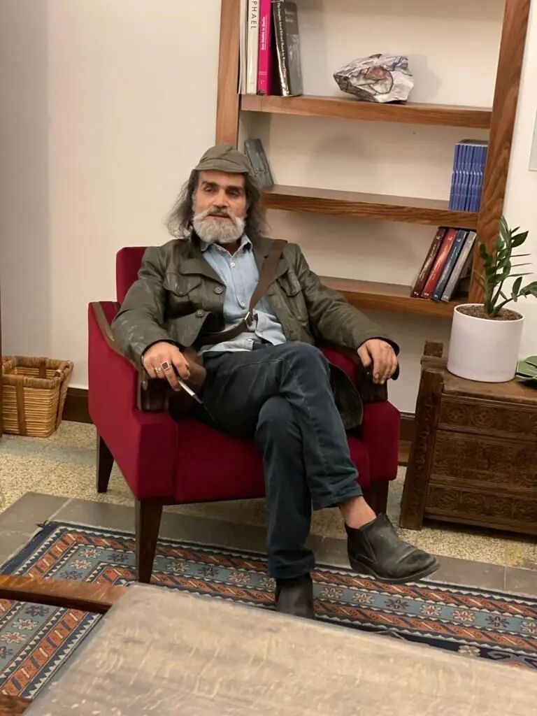 حمید رضا قوی پنجه در گالری بنیاد ایرج زند