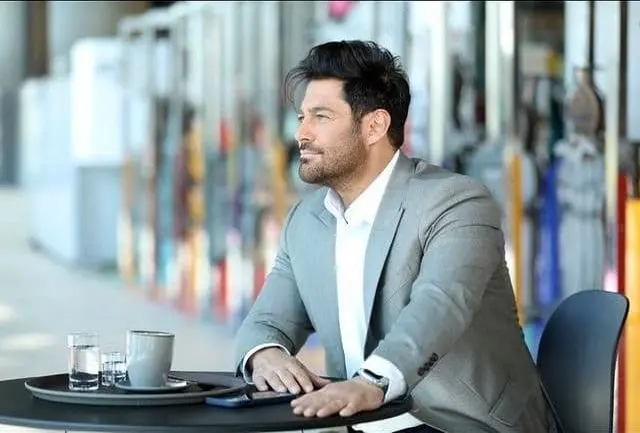 واکنش محمدرضا گلزار به انتقادها/ حتی اگر مردم از رویتان رد شوند باز هم بسیاری شاکی هستند!