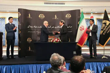 رونمایی از لباس‌های ارکستر ملی ایران و ارکستر سمفونیک تهران در جام جهانی در هتل اسپیناس پالاس