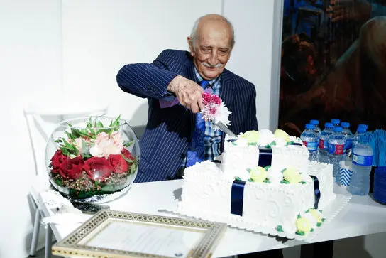 تولد 94 سالگی آقای بازیگر و جشن تولد  کتاب "سیری در تاریخ تئاتر ایران"