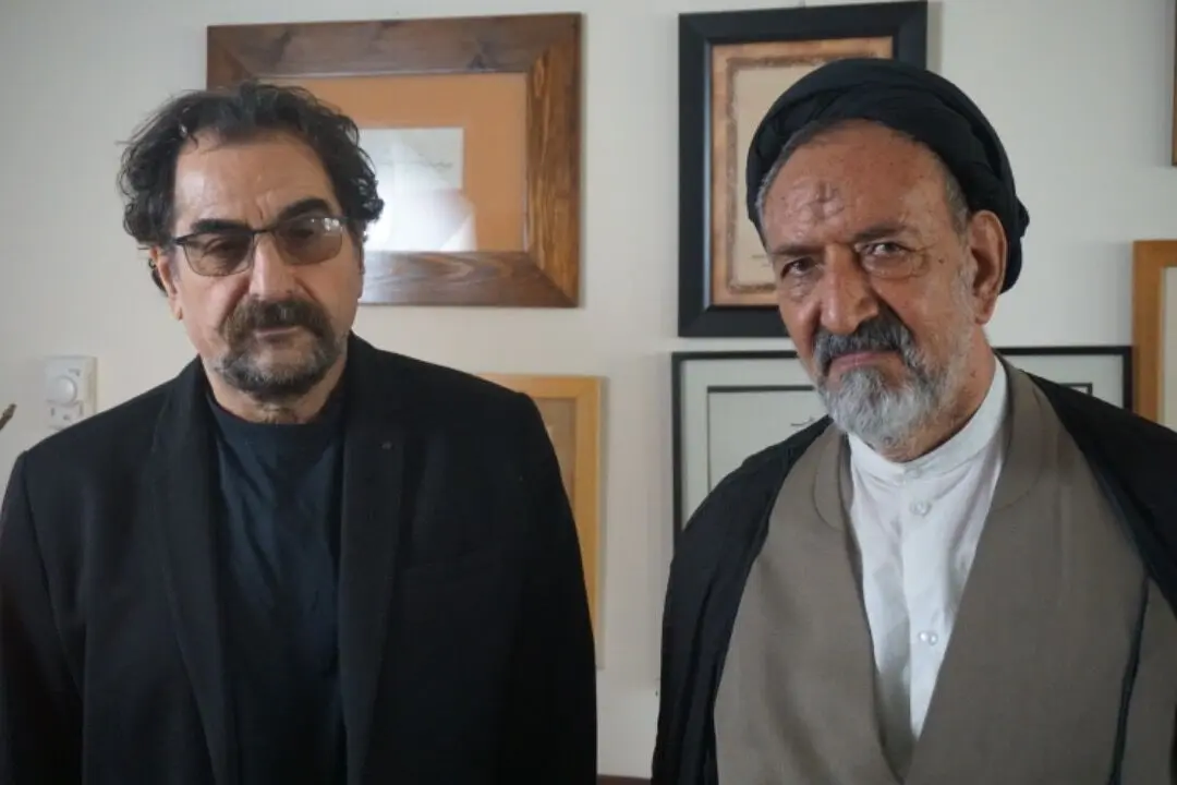 ویدئو بی انتهاتر از عشق با شعر افشین یداللهی و صدای شهرام ناظری در جایزه آینه دار دوران