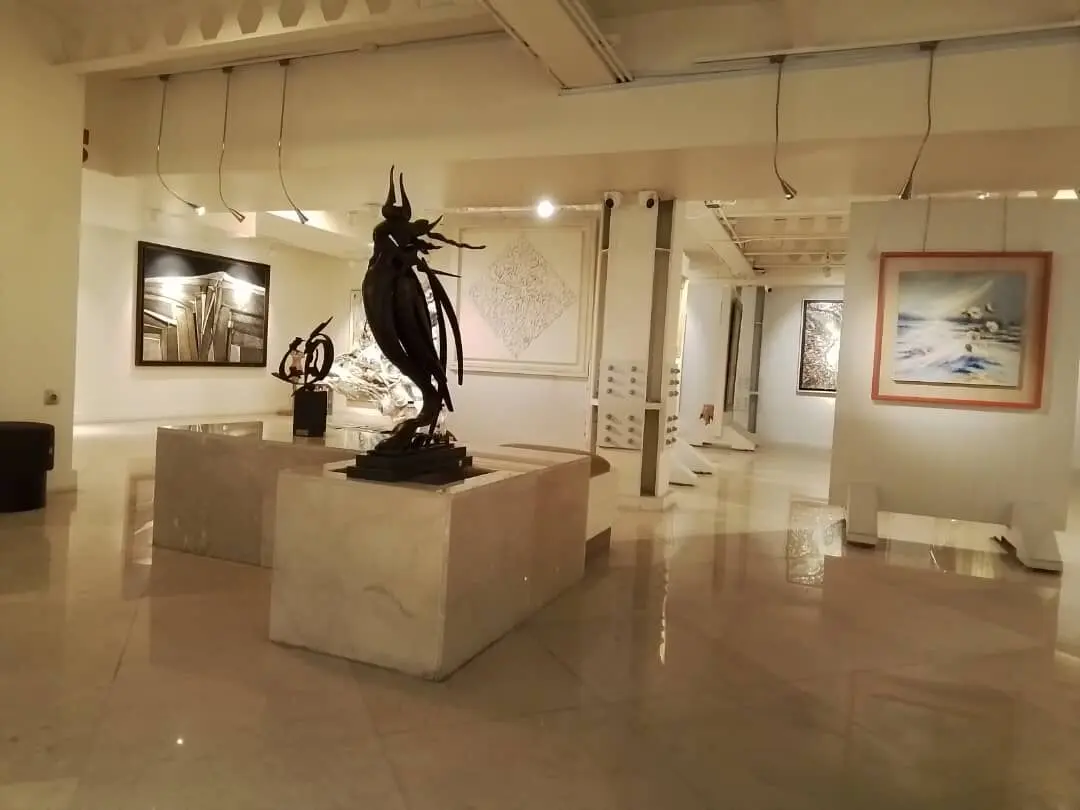 Raha Gallery Collection 