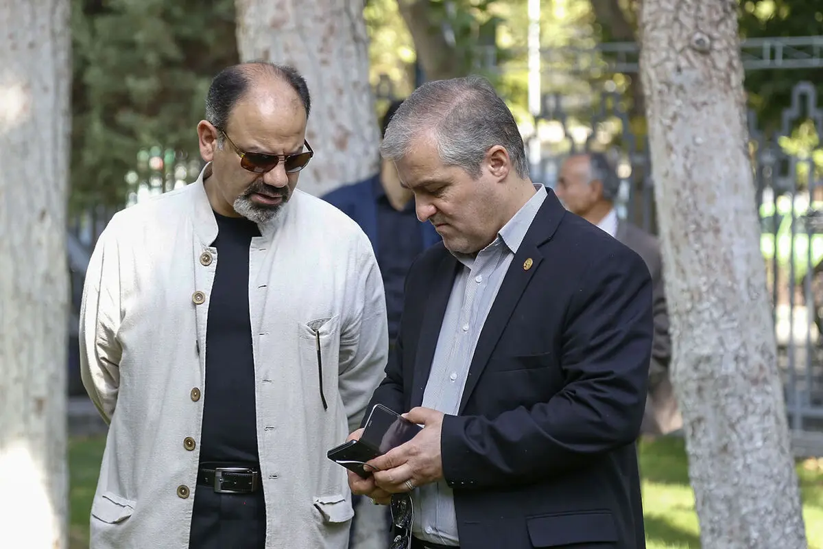 مراسم تشییع پیکر زنده‌یاد نادر گلچین در تالار وحدت