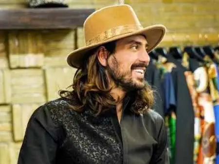 گلاب با «قله» می‌آید