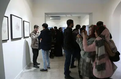 گالری اثر و نقاشی های هشت نقاش جوان/گزارش تصویری 