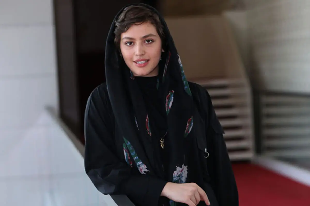 دومین روز سی و هفتمین جشنواره جهانی فیلم فجر در پردیس چارسو