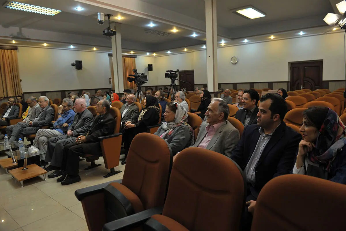 تجلیل از هنرمندان پیشکسوت متولدین خردادماه