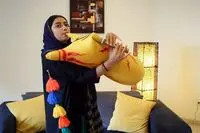 ویدئو: لیانا شریفیان؛ دختر نوازنده‌ای که به خوبی پدرش ساز می‌زند 