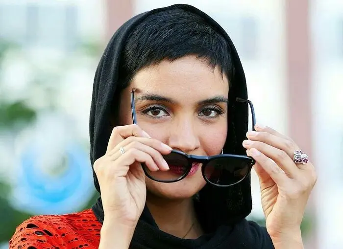 دوچرخه‌سواری اعتراضی میترا حجار / عکس