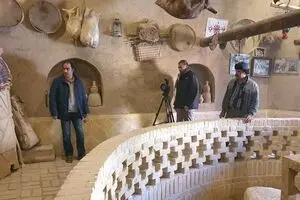 Doc sheds light on devices Iranian engineer Hafez Esfahani invented 500 years ago