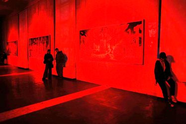 رنگ وستا در هفته دیزاین تهران در دانشکده هنرهای زیبا