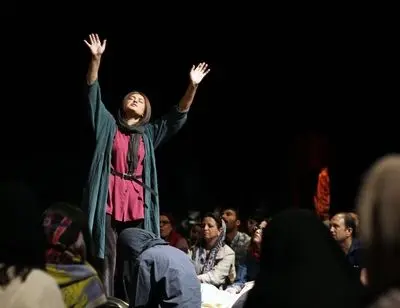 ببینید: وقتی پانته‌آ بهرام و سیما تیرانداز کارتن خواب بودند