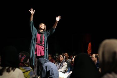 نمایش "یک دقیقه و سیزده ثانیه" در پردیس شهرزاد