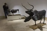 Aref Roudbari Exhibits Sculptures in Cama Gallery