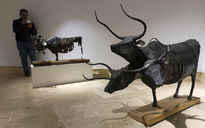 Aref Roudbari Exhibits Sculptures in Cama Gallery
