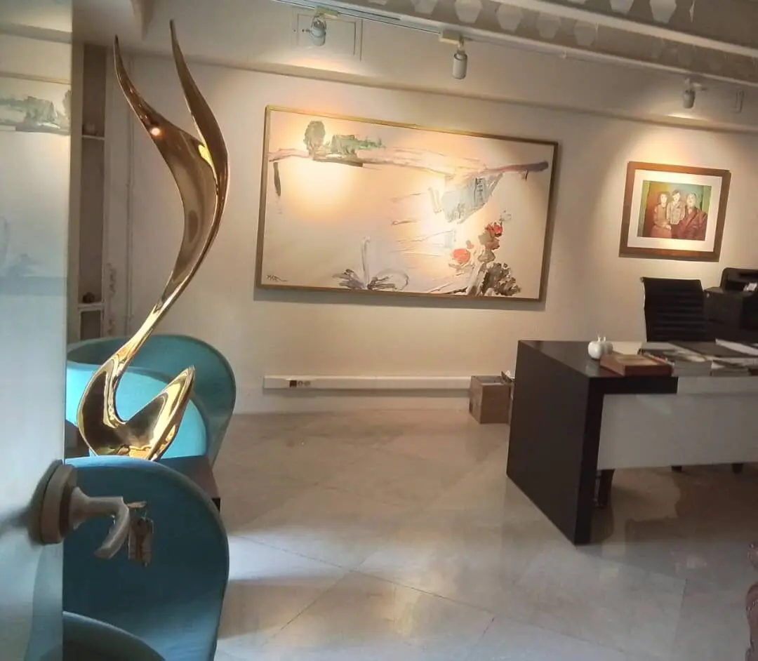 Raha Gallery Collection 