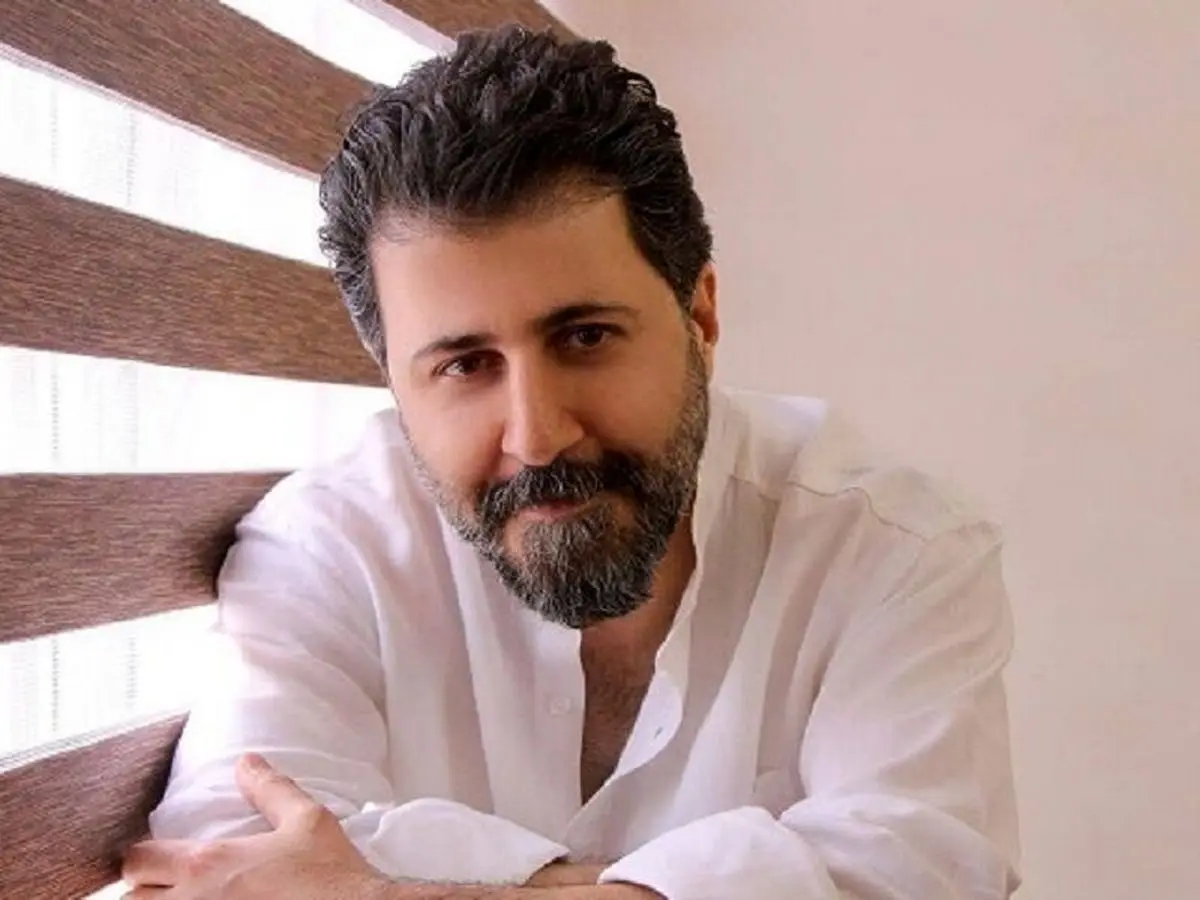 سرقت موبایل هومن حاجی عبداللهی با قمه نیم متری!