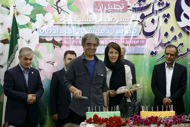 تجلیل از هنرمندان پیشکسوت متولد اردیبهشت ماه و خردادماه