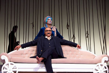 نمایش "کابوس حضرت اشرف" در سالن استاد ناظرزاده کرمانی