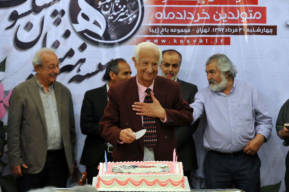 تجلیل از هنرمندان پیشکسوت متولد خرداد ماه