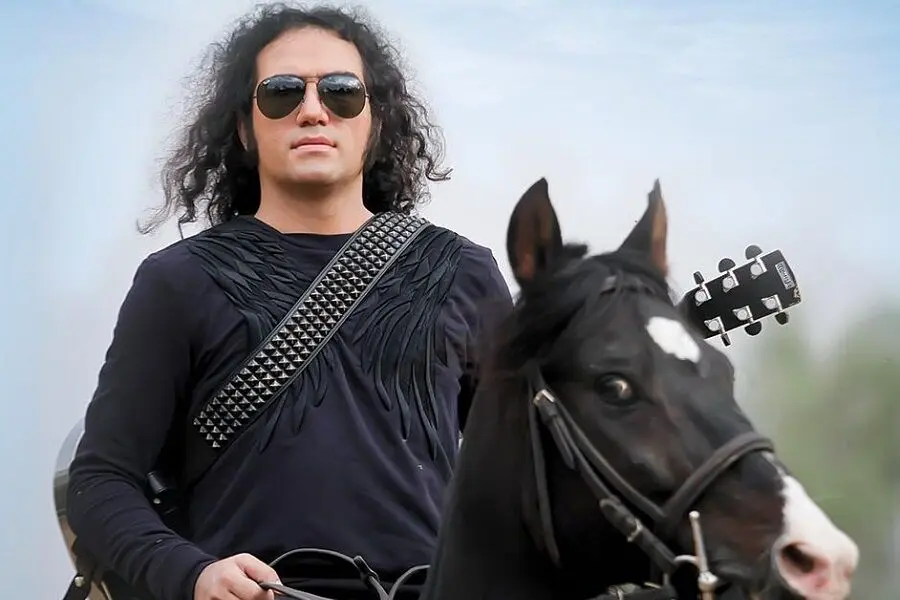 از بازی در سریال تا دو آلبوم جدید/ دندانم شکست ولی دلم راضی است