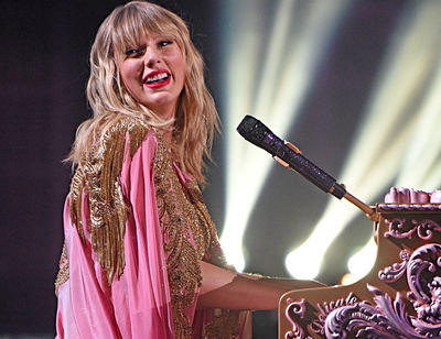 بازگشت پرشور تیلور سوئیفت: آلبومی میان جواهرات و صحنه‌های موزیکال