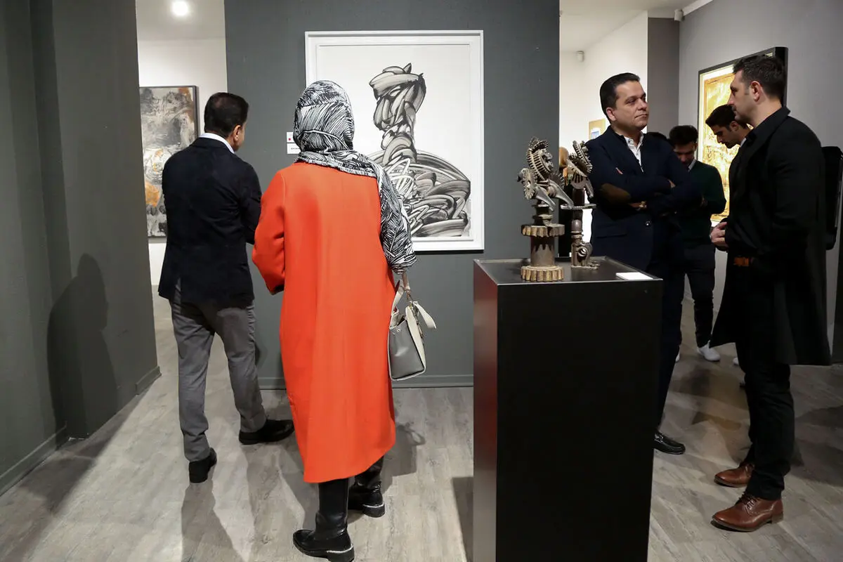 نمایشگاه آثار هنرمندان معاصر نوگرا در گالری آریانا