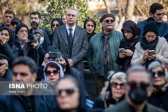 تشییع پیکر ژاله علو با حضور گسترده هنرمندان