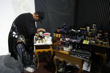 رنگ وستا در نمایشگاه چند رسانه‌ای حس ایرانی