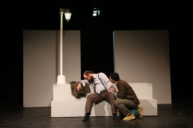 اجرای نمایش "آندورای تئاتر اشتباهات" در تئاتر باران