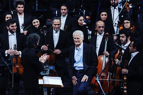 احمد پژمان چشم از جهان فرو بست